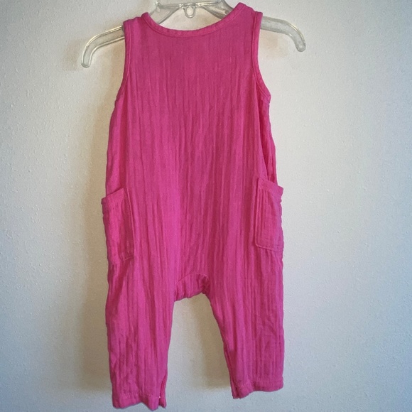 Old Navy Muslin Cotton Hot Pink Romper Infant Baby Girl Size 6-12 Months - Picture 4 of 8